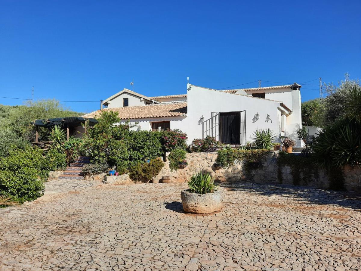 Hacienda La Buena Vida B&B En Appartementen Casita La Bruja Algarinejo ภายนอก รูปภาพ