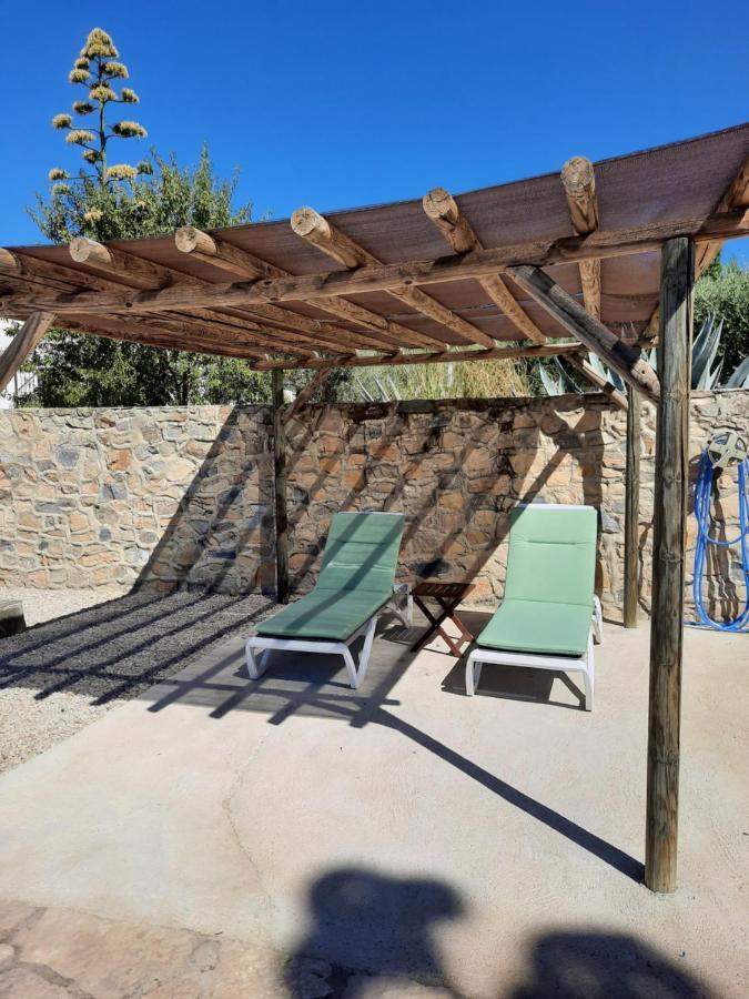 Hacienda La Buena Vida B&B En Appartementen Casita La Bruja Algarinejo ภายนอก รูปภาพ